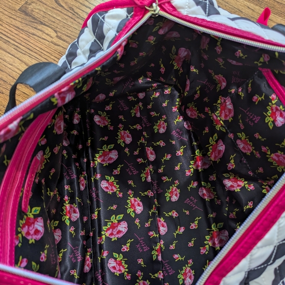 Betsey Johnson Quilted Weekender - Picture 12 of 16